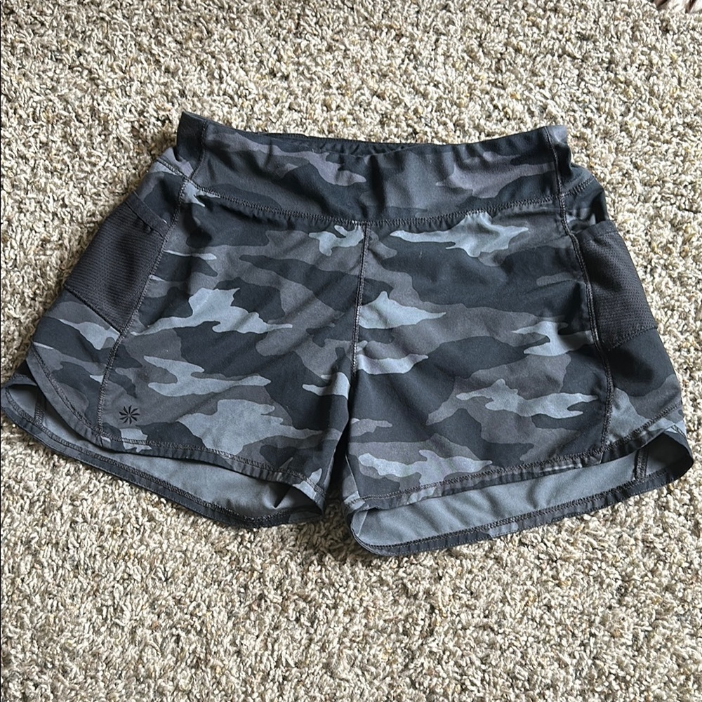 Athleta Girl Record Breaker 3”  Camo Shorts size L/12